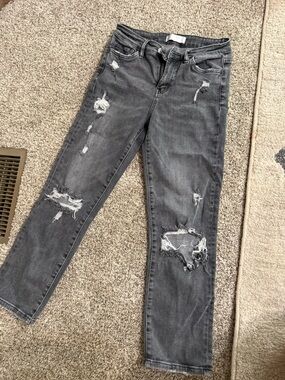 Women’s Distressed Ankle Crop Jeans in Charcoal Grey